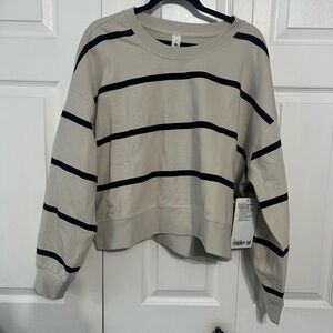 NWT Lululemon Perfectly Oversized Cropped Crew